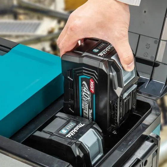 Makita CW004GZ-Lada frigorifica cu functie de racire si incalzire