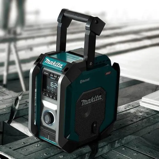 Radio Makita MR006GZ, bluetooth 5.0, AM/FM, subwoofer
