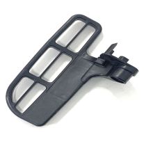 Makita 210213040 Aparatoare mana pentru drujba electrica model UC3010-UC4010